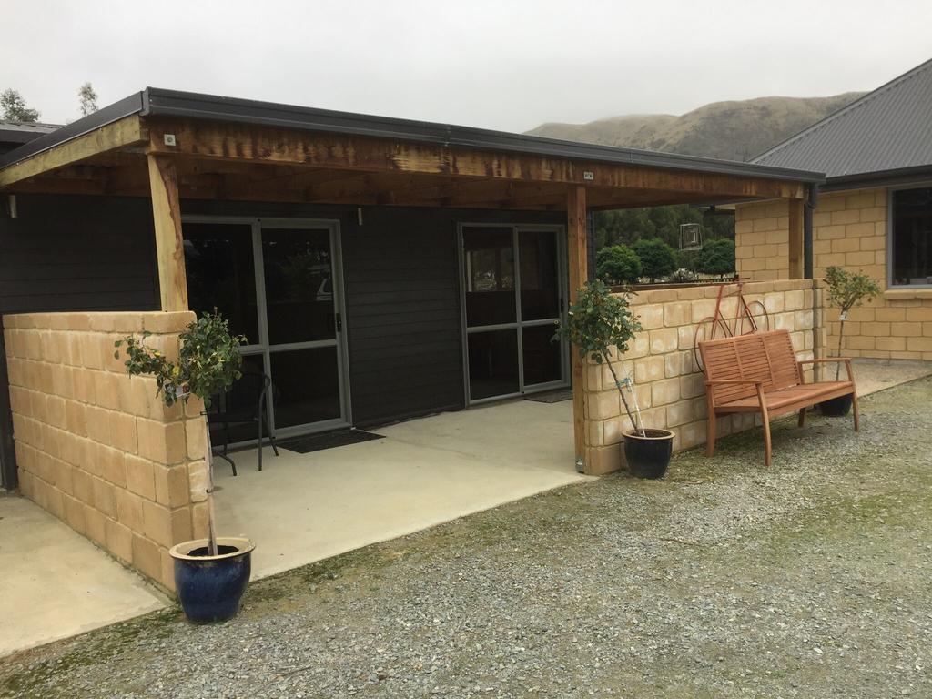 Good Life Apartment Kurow Exterior photo